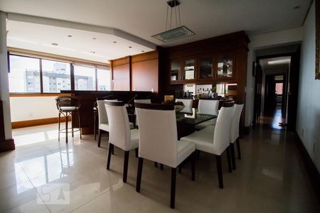 Apartamento à venda com 177m², 3 quartos e 4 vagasSala