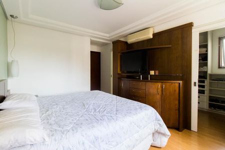 Apartamento à venda com 177m², 3 quartos e 4 vagasSuite 2