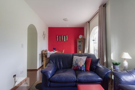 Apartamento à venda com 75m², 2 quartos e 1 vagaSala