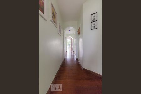 Apartamento à venda com 75m², 2 quartos e 1 vagaCorredor