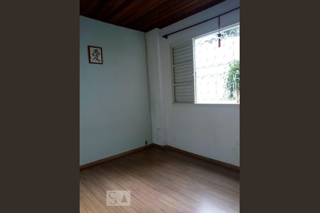 Casa à venda com 250m², 6 quartos e 4 vagas Casa à venda com 250m², 6 quartos e 4 vagasDormitório