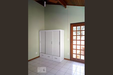 Casa à venda com 250m², 6 quartos e 4 vagas Casa à venda com 250m², 6 quartos e 4 vagasDormitório