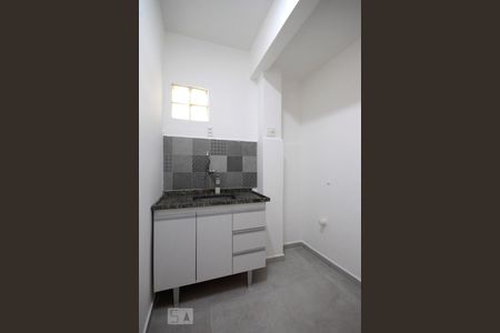 Cozinha de apartamento para alugar com 1 quarto, 34m² em Santa Cecília, São Paulo