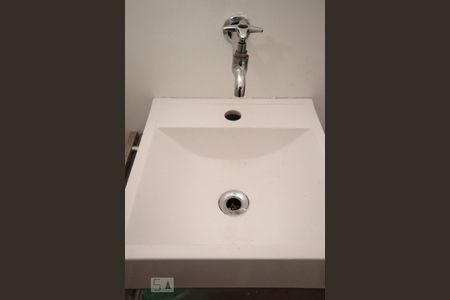 Banheiro de apartamento para alugar com 1 quarto, 34m² em Santa Cecília, São Paulo