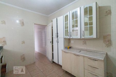 Cozinha de casa para alugar com 3 quartos, 200m² em Vila Cláudia, São Paulo