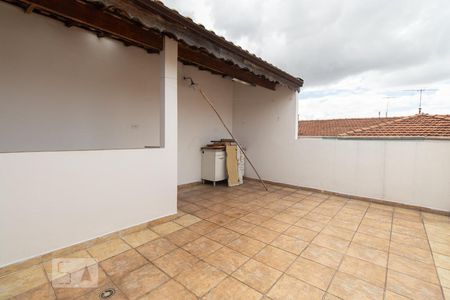 Casa à venda com 200m², 3 quartos e 2 vagasVaranda
