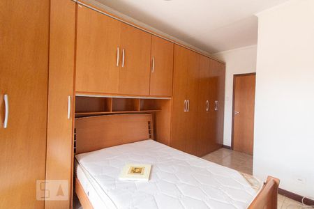Casa à venda com 200m², 3 quartos e 2 vagasSuíte