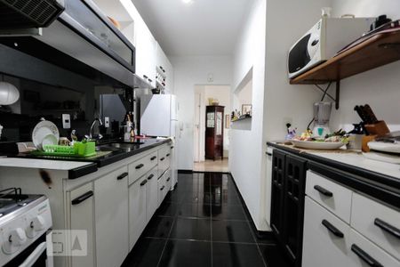 cozinha de apartamento para alugar com 2 quartos, 70m² em Super Quadra Morumbi, São Paulo