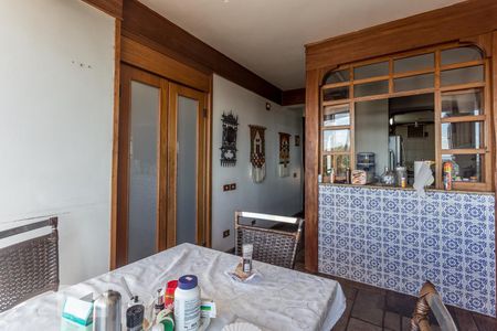 Casa para alugar com 850m², 4 quartos e 6 vagas Casa para alugar com 850m², 4 quartos e 6 vagasCopa