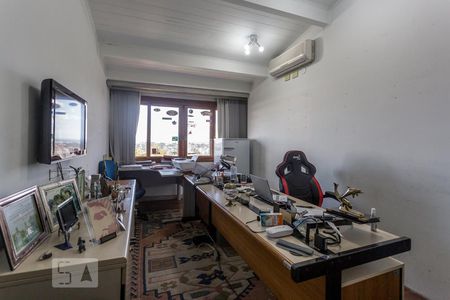 Casa para alugar com 850m², 4 quartos e 6 vagas Casa para alugar com 850m², 4 quartos e 6 vagasQuarto 1