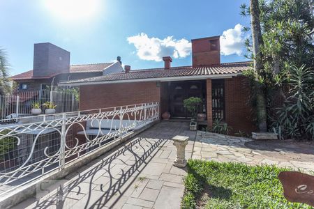 Casa para alugar com 850m², 4 quartos e 6 vagas Casa para alugar com 850m², 4 quartos e 6 vagasFachada da casa