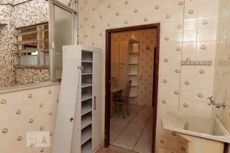 Apartamento à venda com 180m², 2 quartos e 2 vagasÁrea de Serviço