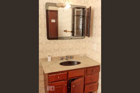 Banheiro de apartamento à venda com 2 quartos, 180m² em Piedade, Rio de Janeiro