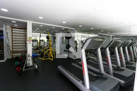 Studio para alugar com 32m², 1 quarto e 1 vaga Studio para alugar com 32m², 1 quarto e 1 vagaÁrea comum - Academia