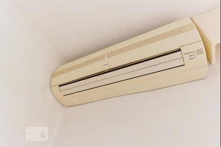 Casa à venda com 500m², 3 quartos e 4 vagas Casa à venda com 500m², 3 quartos e 4 vagasSuíte 2