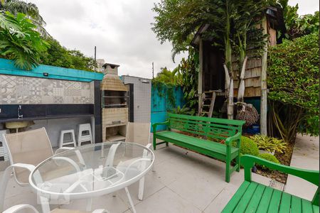 Casa à venda com 500m², 3 quartos e 4 vagas Casa à venda com 500m², 3 quartos e 4 vagasChurrasqueira