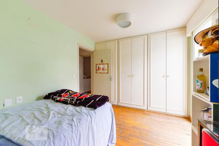 Casa à venda com 500m², 3 quartos e 4 vagas Casa à venda com 500m², 3 quartos e 4 vagasSuíte 3