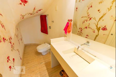 Lavabo de casa à venda com 3 quartos, 500m² em Vila Madalena, São Paulo