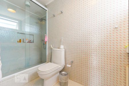 Casa à venda com 500m², 3 quartos e 4 vagas Casa à venda com 500m², 3 quartos e 4 vagasBanheiro Suíte 1