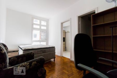Sala de kitnet/studio para alugar com 1 quarto, 18m² em Centro Histórico, Porto Alegre