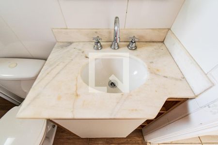 Casa de condomínio à venda com 77m², 2 quartos e 2 vagasBanheiro da Suíte