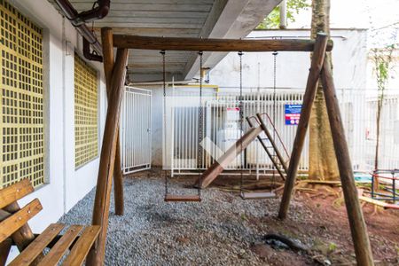 Casa de condomínio à venda com 77m², 2 quartos e 2 vagasPlayground