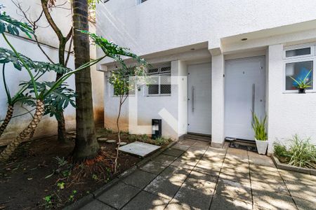 Casa de condomínio à venda com 77m², 2 quartos e 2 vagasÁrea comum