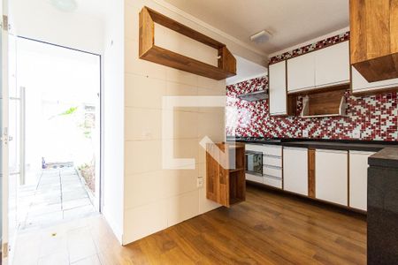 Casa de condomínio à venda com 77m², 2 quartos e 2 vagasCozinha