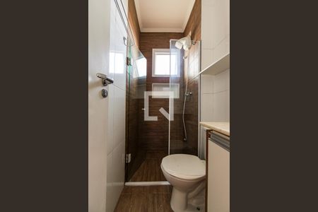 Casa de condomínio à venda com 77m², 2 quartos e 2 vagasBanheiro da Suíte