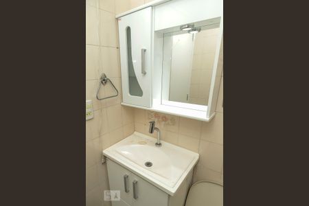 Banheiro de apartamento à venda com 2 quartos, 50m² em Engenho de Dentro, Rio de Janeiro