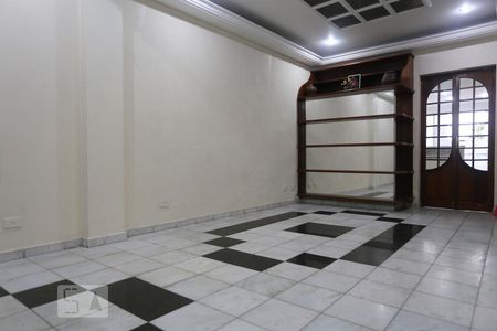 Casa para alugar com 245m², 3 quartos e 2 vagasSalão de Festas