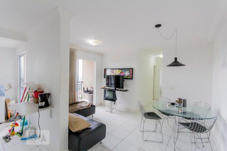Apartamento para alugar com 62m², 2 quartos e 1 vaga Apartamento para alugar com 62m², 2 quartos e 1 vagaSala