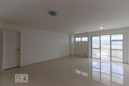 Sala de apartamento para alugar com 2 quartos, 100m² em Recreio dos Bandeirantes, Rio de Janeiro