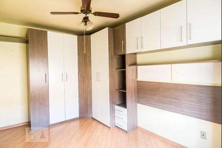 Quarto 2 de apartamento para alugar com 2 quartos, 80m² em Vila Jardim, Porto Alegre