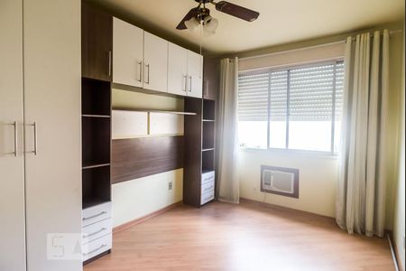 Quarto 2 de apartamento para alugar com 2 quartos, 80m² em Vila Jardim, Porto Alegre