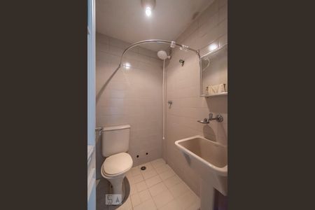 Apartamento para alugar com 450m², 4 quartos e 4 vagasBanheiro de serviço