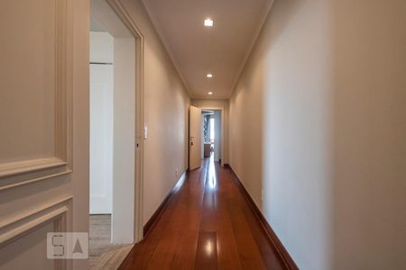 Apartamento para alugar com 450m², 4 quartos e 4 vagasCorredor