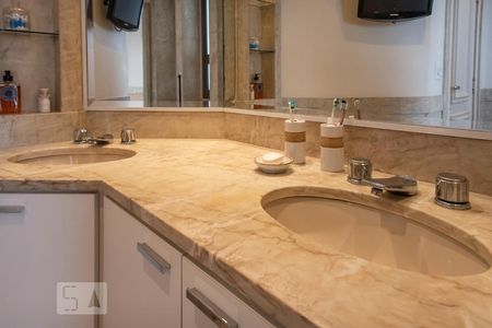 Apartamento para alugar com 450m², 4 quartos e 4 vagasBanheiro 1 da suíte 1