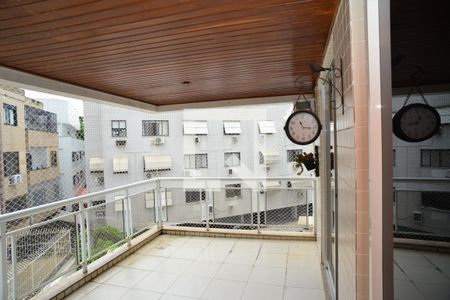 Varanda de apartamento para alugar com 3 quartos, 130m² em Barra da Tijuca, Rio de Janeiro
