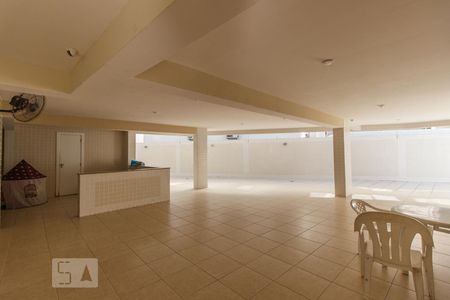 Play de apartamento para alugar com 3 quartos, 130m² em Barra da Tijuca, Rio de Janeiro