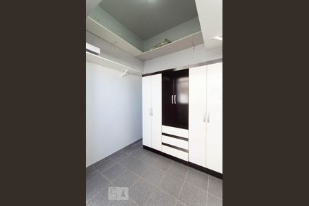 Apartamento para alugar com 124m², 3 quartos e 1 vagaÁrea de serviço