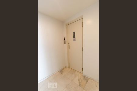 Elevador privativo de apartamento para alugar com 3 quartos, 124m² em Ipanema, Rio de Janeiro