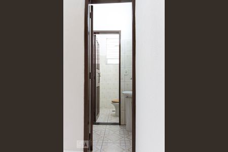 Casa à venda com 300m², 2 quartos e 1 vagaLavabo e Banheiro 