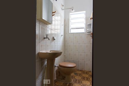 Casa à venda com 300m², 2 quartos e 1 vagaBanheiro Social