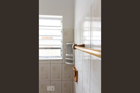 Casa à venda com 300m², 2 quartos e 1 vagaBanheiro Social