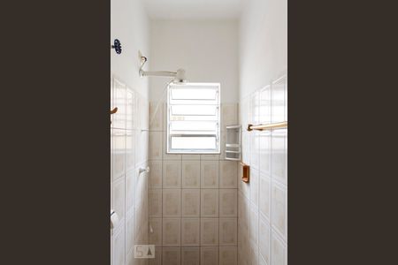 Casa à venda com 300m², 2 quartos e 1 vagaBanheiro Social