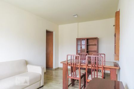 Sala de apartamento para alugar com 1 quarto, 45m² em Indianópolis, São Paulo