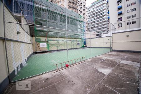 Apartamento à venda com 72m², 2 quartos e sem vagaQuadra esportiva