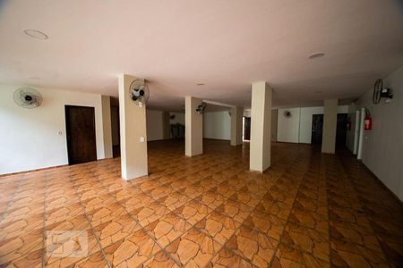 Apartamento à venda com 72m², 2 quartos e sem vagaSalão de festa