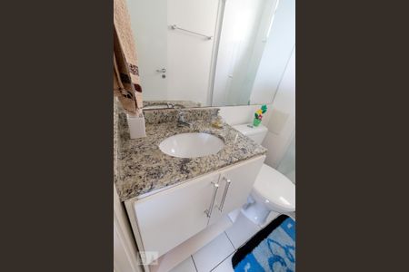 Apartamento à venda com 80m², 3 quartos e 1 vaga Apartamento à venda com 80m², 3 quartos e 1 vagaBanheiro 1